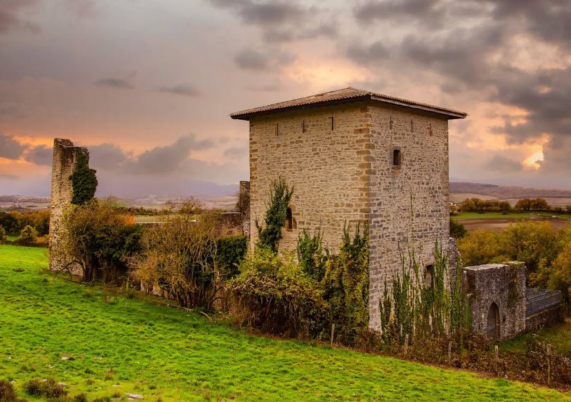 Castle of Guevara-Gebara, Spain